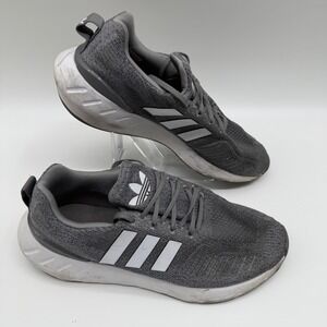 Adidas Swift Run 22 Gray White Running Shoes Sneakers Men's‎ Size 8